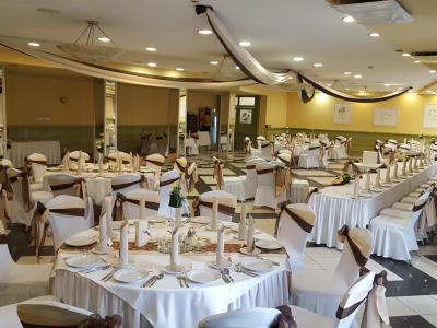 Hotel Harom Gunar Kecskemet Exterior photo